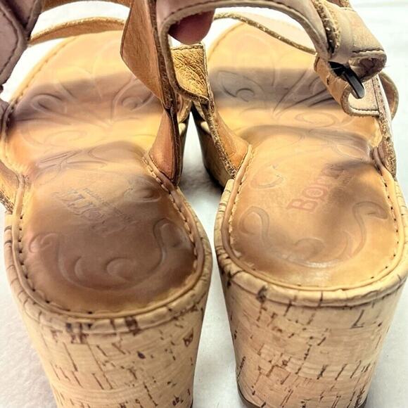 Born Sandals Women 9M Tan Leather Wedge With Ankle Strap Cushioned Comfort Lined - Picture 11 of 12